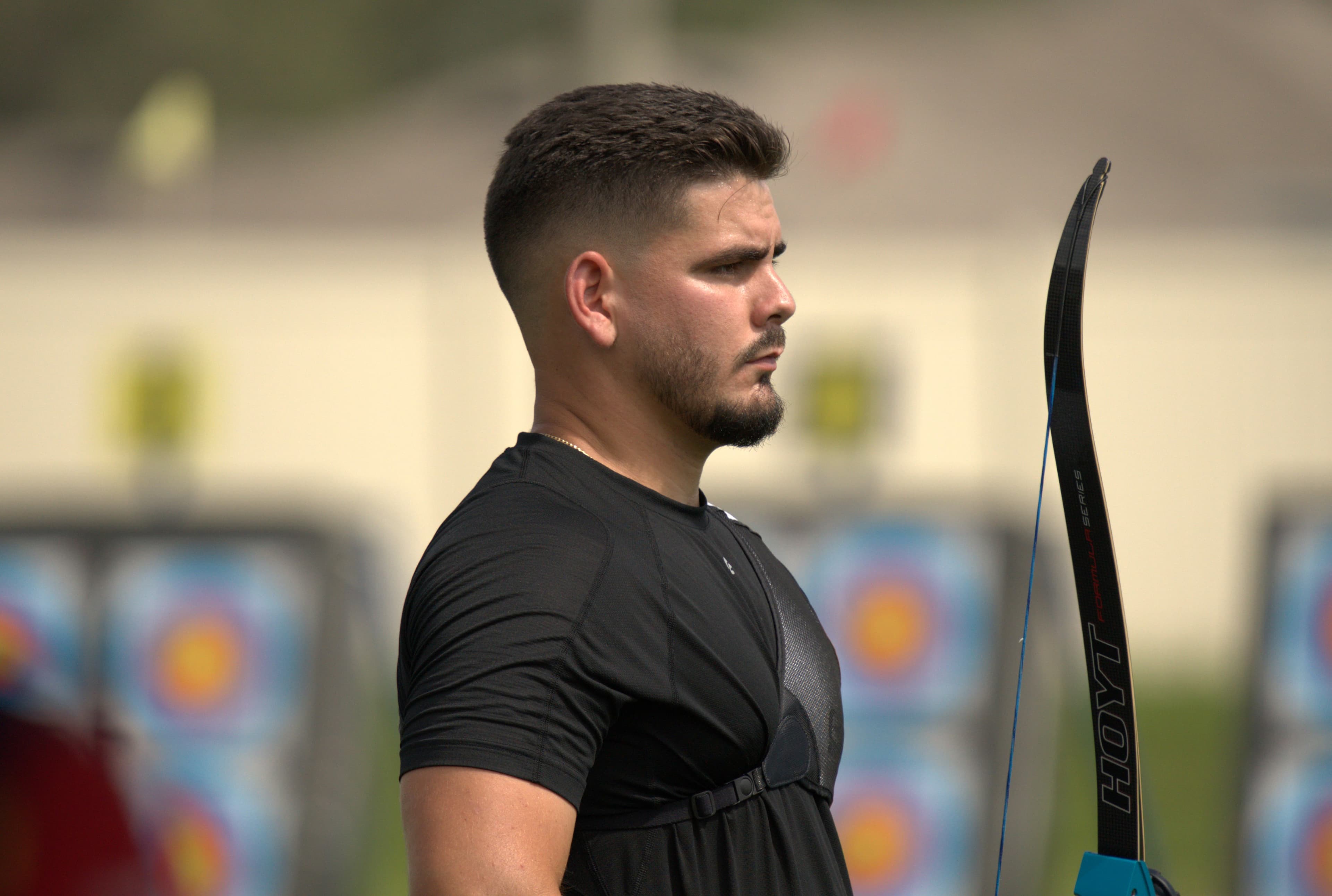 Hazael J. Rodríguez Valero competing in archery